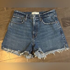 Abercrombie & Fitch The Mom Short High Rise Jean Short 27/4
